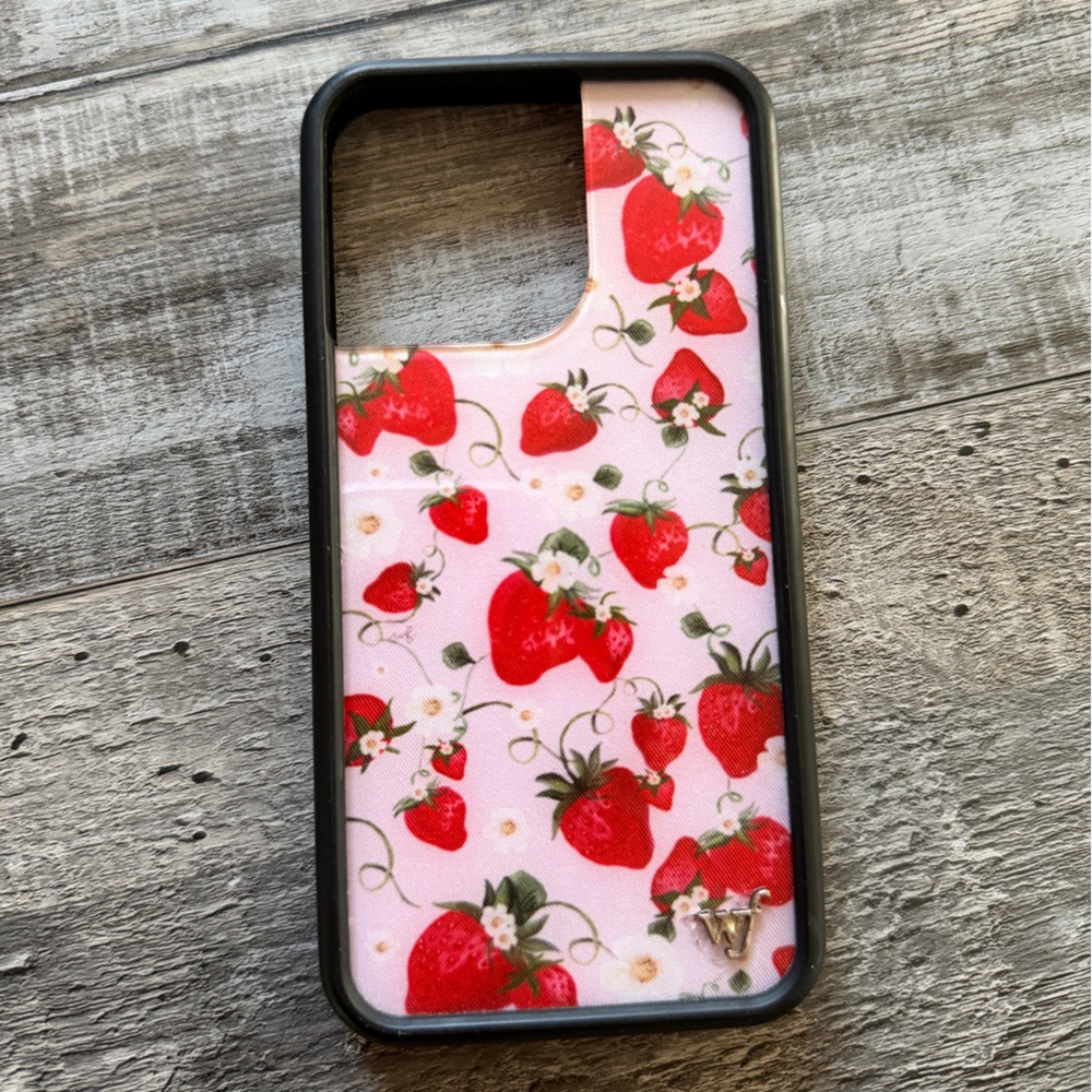 Wild flower strawberry iPhone 13 Pro case